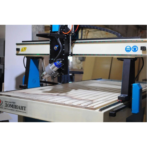 4-axis CNC milling machine (CNC milling machine)
